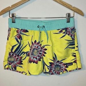 Girls Patagonia Costa Rica Baggies, yellow, floral, size XL
